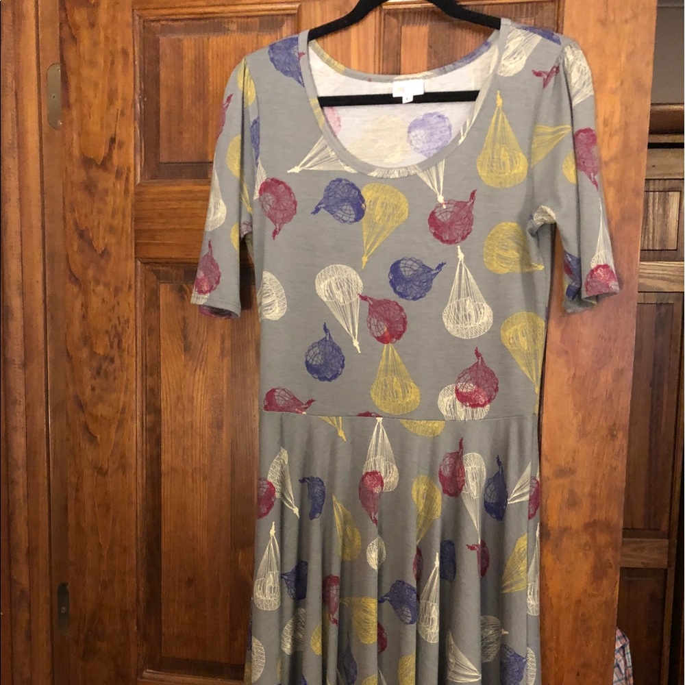 Lularoe Nicole parachute dress